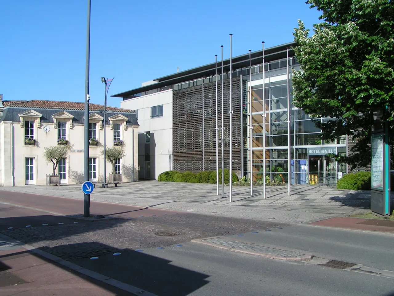 La mairie de Bruges, en Gironde