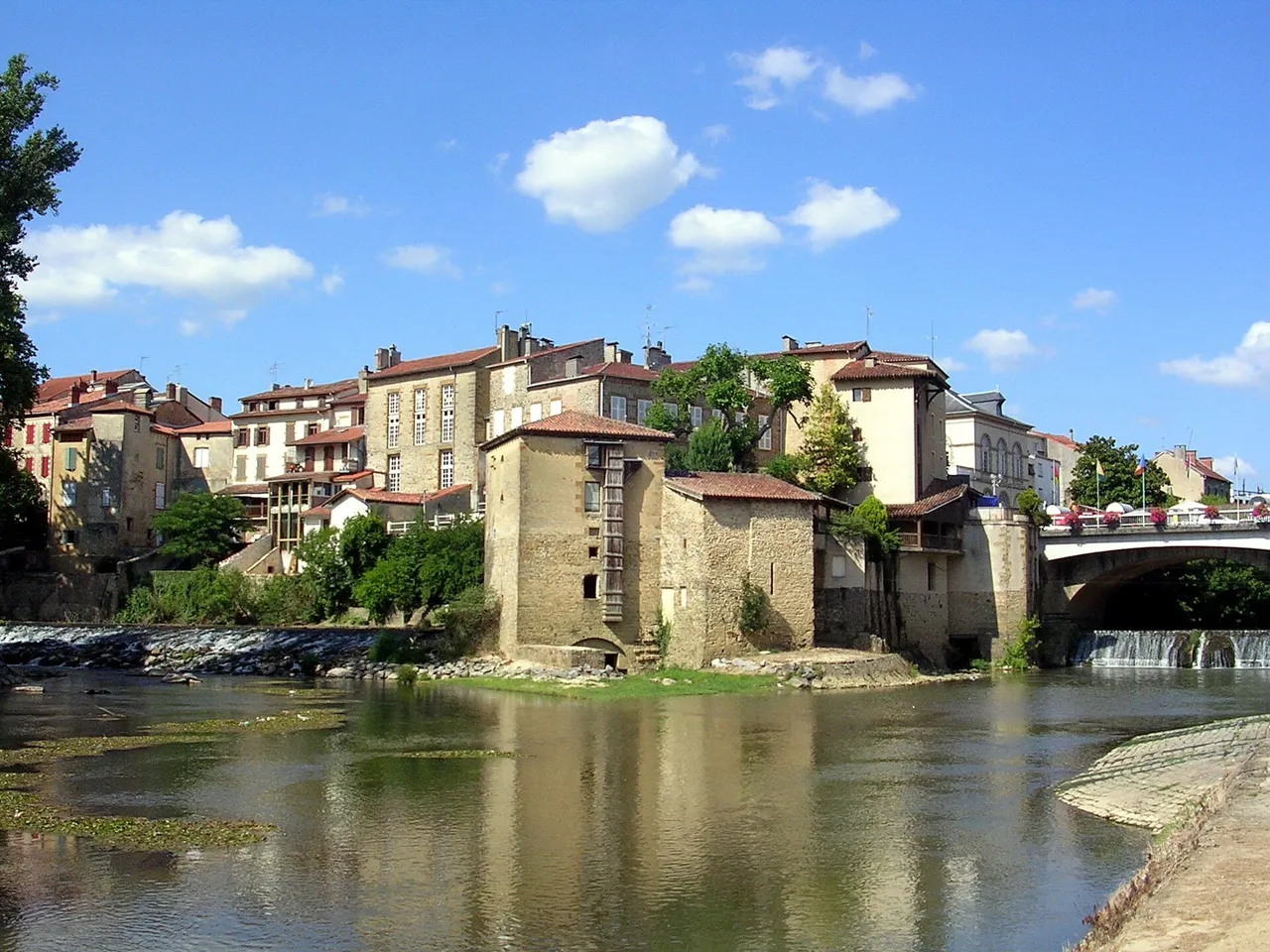 La confluence de la Douze et du Midou, au centre de Mont-de-Marsan