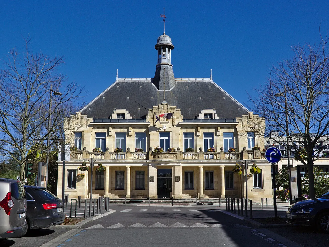 L’hôtel de ville de Saint-Médard-en-Jalles