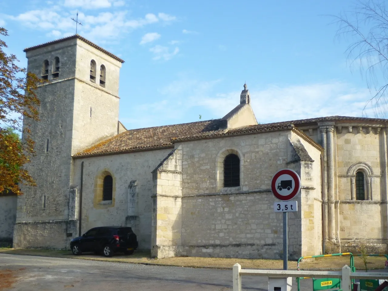 L’église Saint-Martin de Villenave-d’Ornon, vue depuis la rue